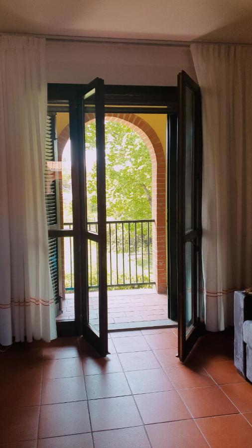 Dimora Fiore Apartamento Lucca Exterior foto